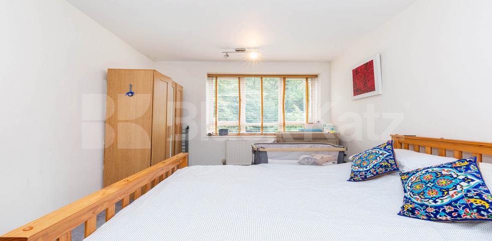 			1 Bedroom, 1 bath, 1 reception Flat			 Crescent Road, CROUCH END